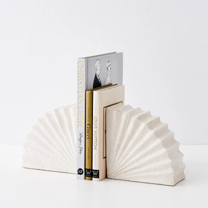 Coast to Coast Fandom Cement Bookends White